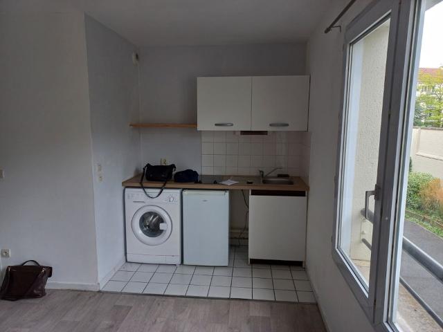 Appartement 1 pièce, 27 m² à louer à Lille 59000
