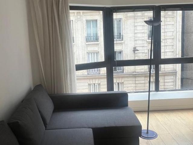 Appartement 1 pièce, 27 m² à louer à Paris 15 75015