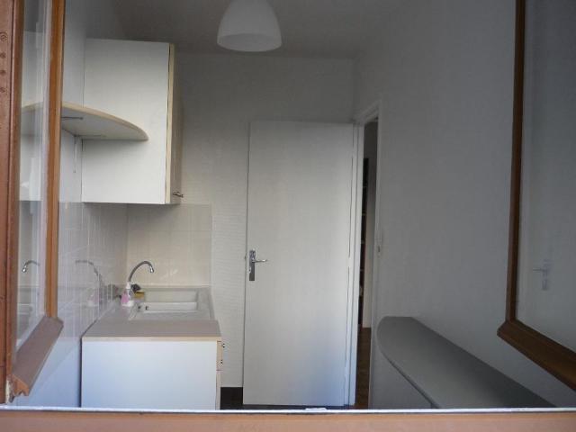 Appartement 1 pièce, 27 m² à louer à Paris 18 75018