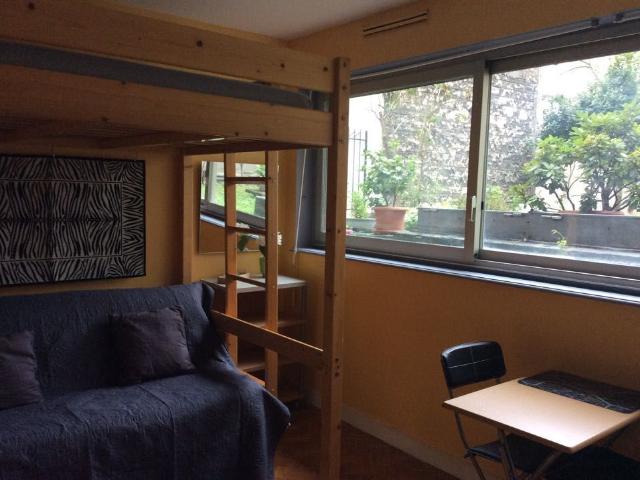 Appartement 1 pièce, 27 m² à louer à Paris 18 75018