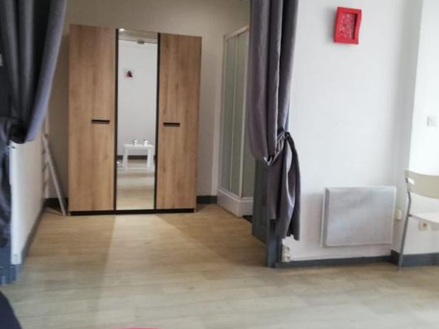 Appartement 1 pièce, 27 m² à louer à Saint Étienne 42000