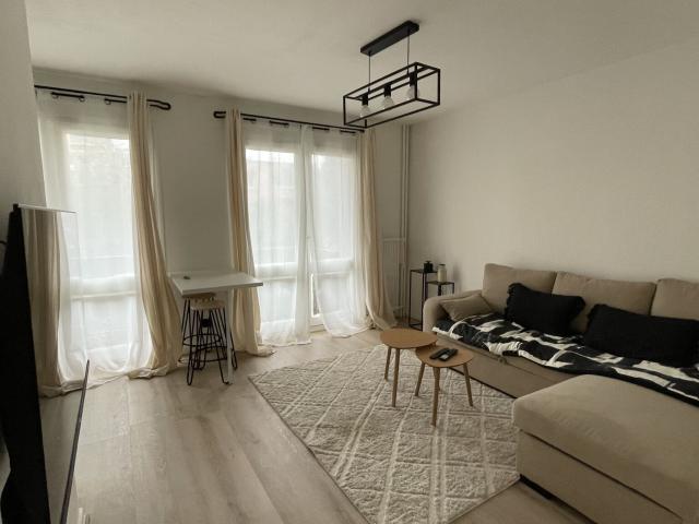 Appartement 1 pièce, 27 m² à louer à Saint Étienne 42100