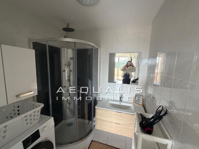 Appartement 1 pièce, 27 m² à louer à Saint Laurent du Var 06700