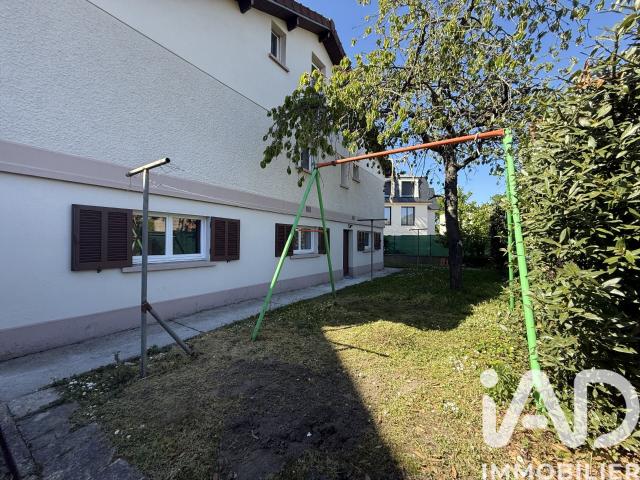 Appartement 1 pièce, 27 m² à louer à Sainte Geneviève des Bois 91700