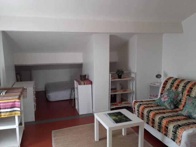 Appartement 1 pièce, 27 m² à louer à Toulon 83000