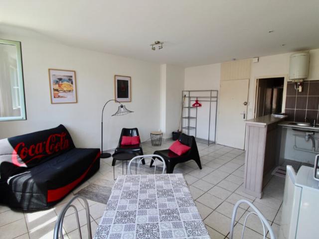 Appartement 1 pièce, 27 m² à louer à Villeneuve sur Lot 47300