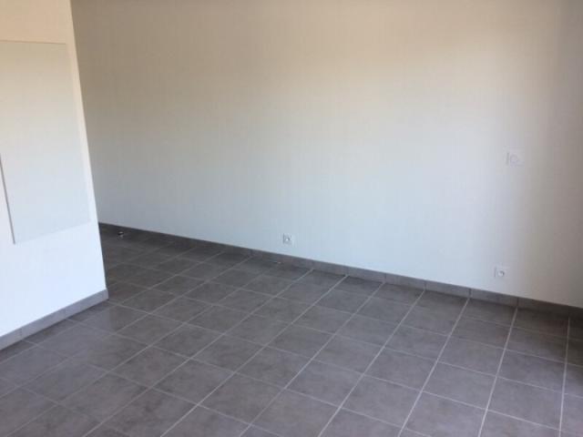 Appartement 1 pièce 27.99m²