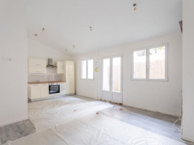 Appartement 1 pièce, 28 m² à louer à Marseille 4 13004