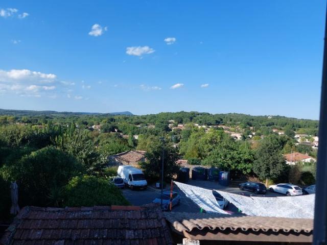 Appartement 1 pièce, 28 m² à louer à Moussac 30190