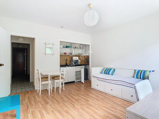 Appartement 1 pièce, 28 m² à louer à Nantes 44000