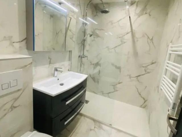 Appartement 1 pièce, 28 m² à louer à Nice 06000