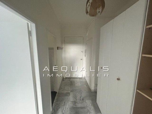 Appartement 1 pièce, 28 m² à louer à Nice 06100