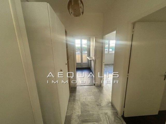 Appartement 1 pièce, 28 m² à louer à Nice 06100