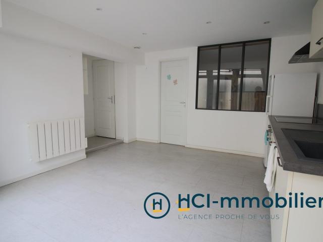Appartement 1 pièce, 28 m² à louer à Buxy 71390