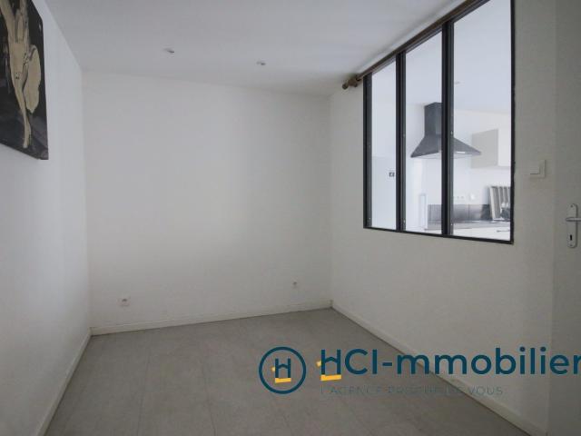 Appartement 1 pièce, 28 m² à louer à Buxy 71390