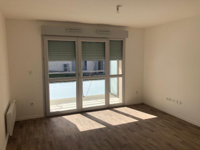 Appartement 1 pièce, 28 m² à louer à Clermont 60600