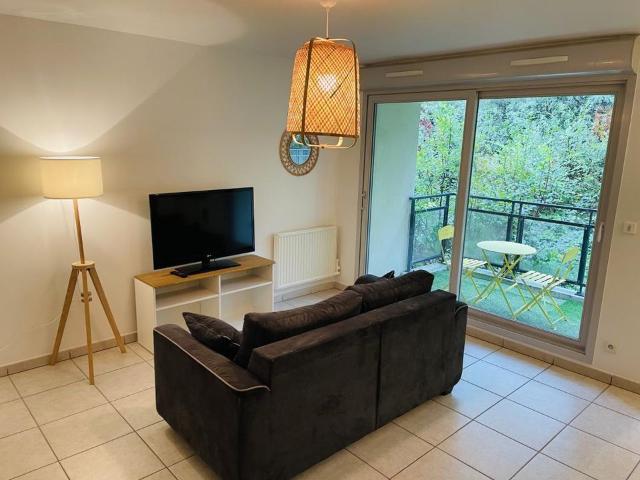 Appartement 1 pièce, 28 m² à louer à Francheville 69340