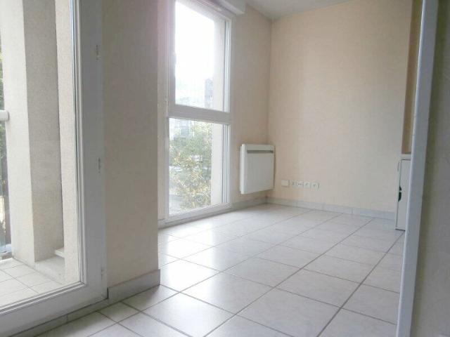 Appartement 1 pièce, 28 m² à louer à Grenoble 38000