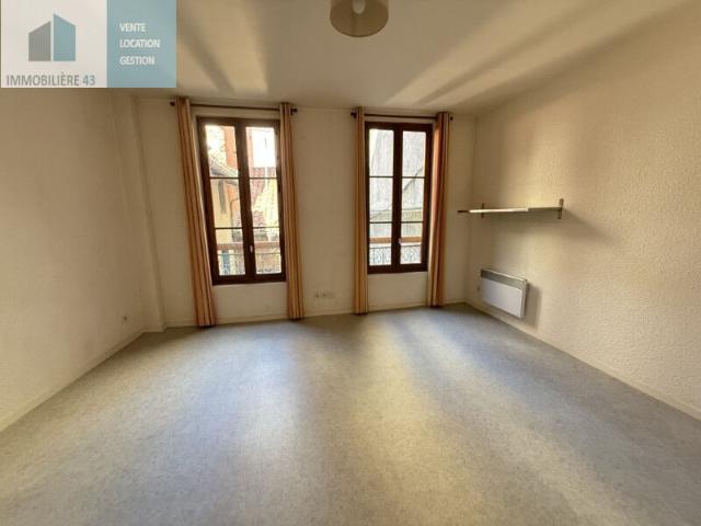 Appartement 1 pièce, 28 m² à louer à Le Puy en Velay 43000