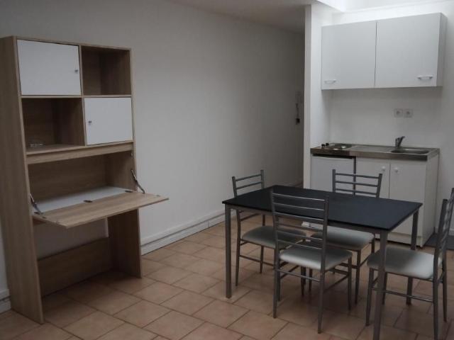 Appartement 1 pièce, 28 m² à louer à Loos 59120
