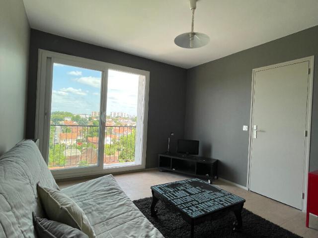 Appartement 1 pièce, 28 m² à louer à Pau 64000
