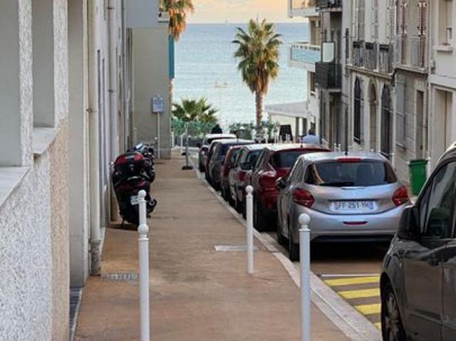 Appartement 1 pièce, 28 m² à louer à Toulon 83000