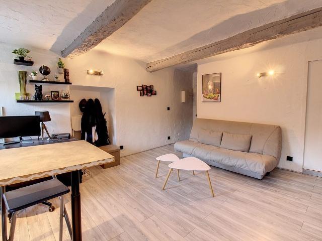 Appartement 1 pièce, 28 m² à louer à Trans en Provence 83720