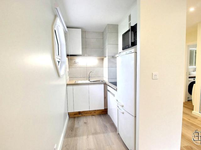 Appartement 1 pièce / 28.06 m²
