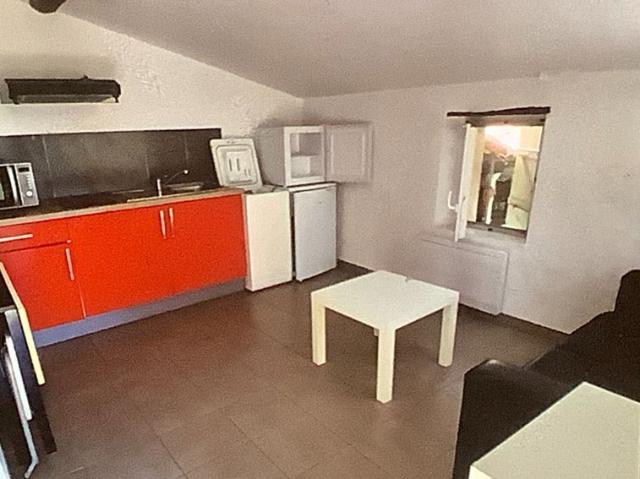 Appartement 1 pièce, 29 m² à louer à Plan de Cuques 13380