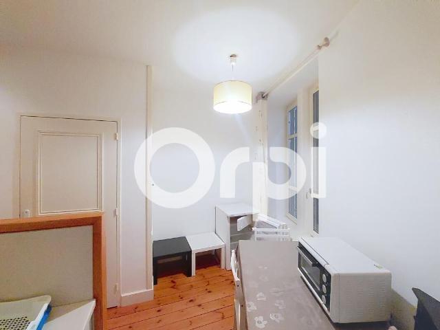Appartement 1 pièce, 29 m² à louer à Saint Flour 15100