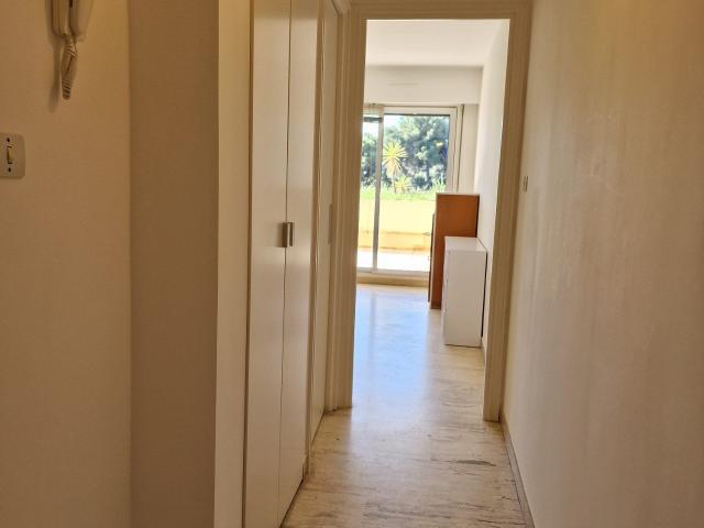 Appartement 1 pièce, 20 m² à louer à Nice 06200