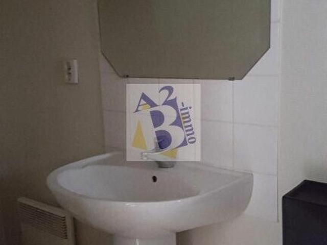 Appartement 1 pièce, 20 m² à louer à Angoulême 16000