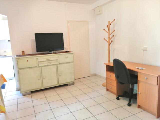 Appartement 1 pièce, 20 m² à louer à Saint Priest 69800