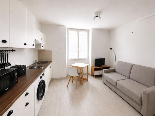 Appartement 1 pièce, 20 m² à louer à Versailles 78000