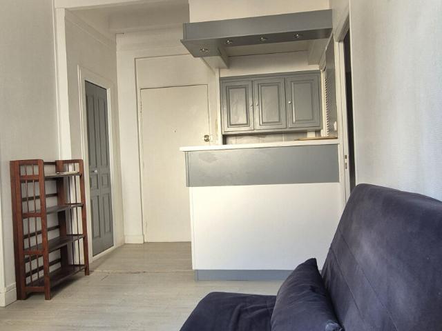 Appartement 1 pièce, 21 m² à louer à Nice 06200
