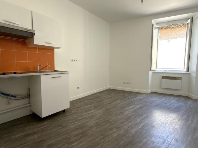 Appartement 1 pièce, 21 m² à louer à Aubagne 13400