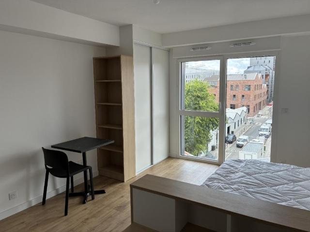 Appartement 1 pièce, 21 m² à louer à Bordeaux 33300
