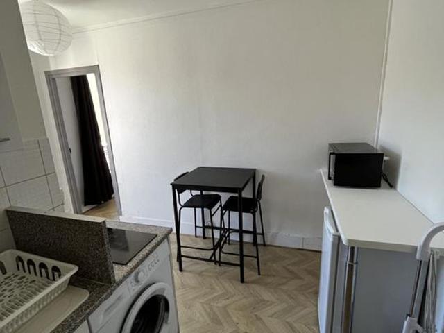 Appartement 1 pièce, 21 m² à louer à Ivry sur Seine 94200