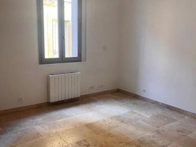 Appartement 1 pièce, 21 m² à louer à Saint Quentin la Poterie 30700