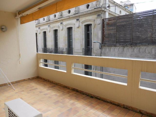 Appartement 1 pièce, 23 m² à louer à Nîmes 30000