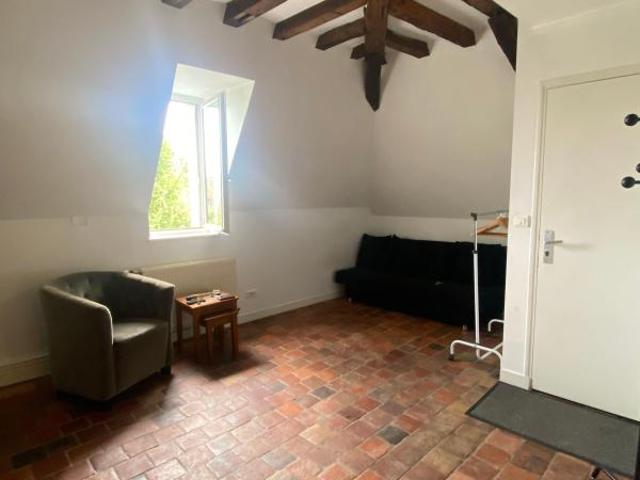 Appartement 1 pièce, 23 m² à louer à Auxerre 89000