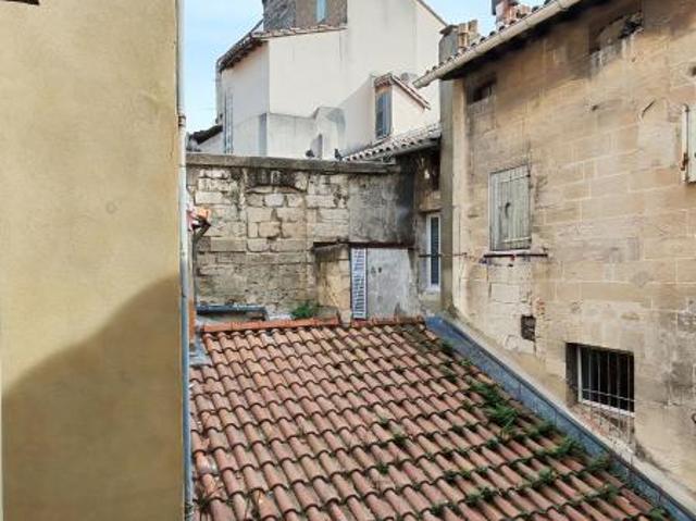 Studio meublé à louer – Rue Armand de Pontmartin, Avignon