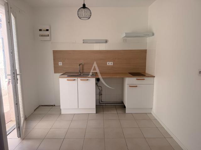 Appartement 1 pièce, 23 m² à louer à Rochefort 17300