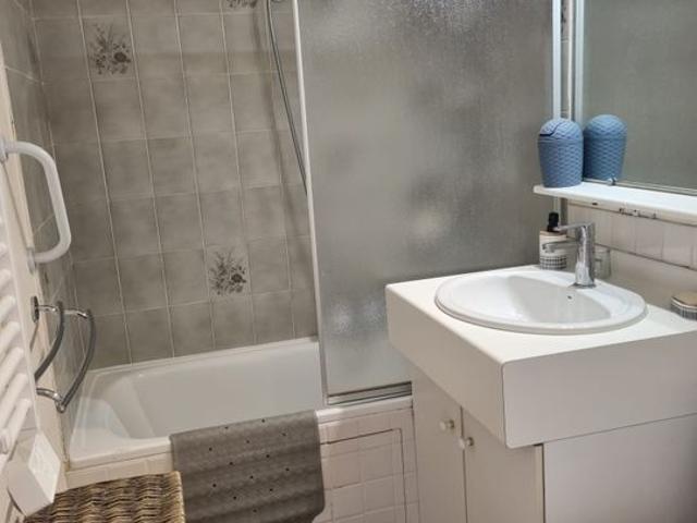 Appartement 1 pièce, 23 m² à louer à Saint Raphaël 83530