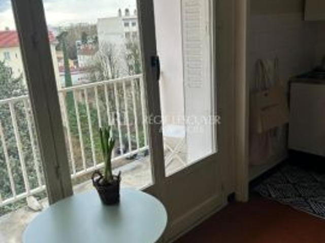 Appartement 1 pièce 23.58 m²
