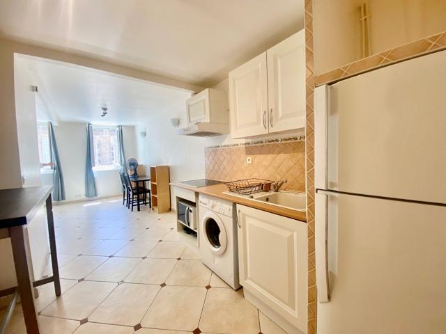 Appartement 1 pièce, 34 m² à louer à Marseille 5 13005