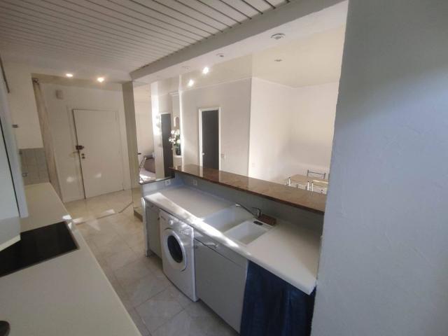 Appartement 1 pièce, 34 m² à louer à Nice 06000