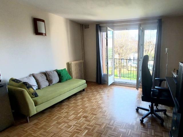 Appartement 1 pièce, 34 m² à louer à Créteil 94000