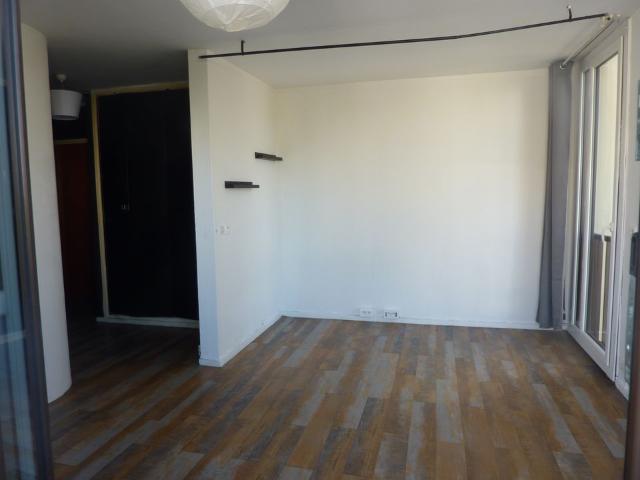 Appartement 1 pièce, 34 m² à louer à Élancourt 78990