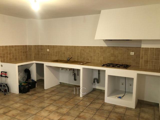 Appartement 1 pièce, 34 m² à louer à Pourrières 83910
